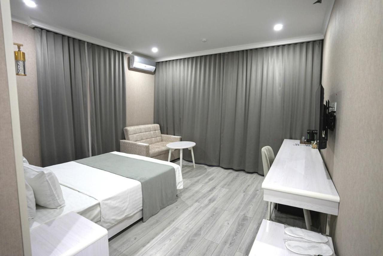 MOFFAH GRAND Hotel Taschkent Zimmer foto